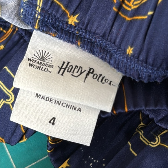 Wizarding World Of Harry Potter Navy Blue/Gold Potion Satin Sleep Set Size 4X - Picture 10 of 10